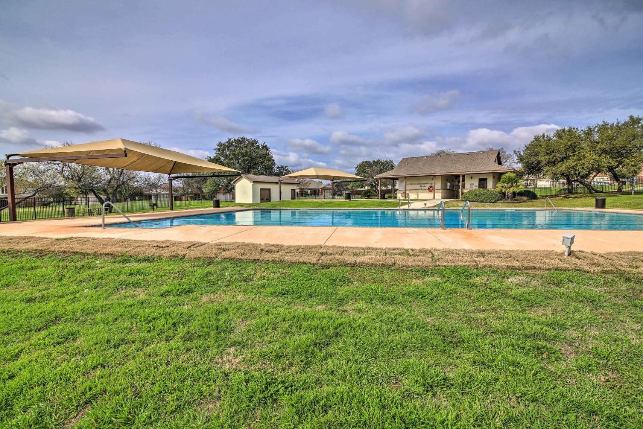 San Antonio Home With Pool Access Near Lackland Afb 外观 照片
